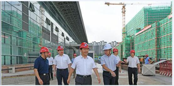 自治区党委书记彭清华莅临我公司监理的南宁国际会展中心改扩建工程参观和考察